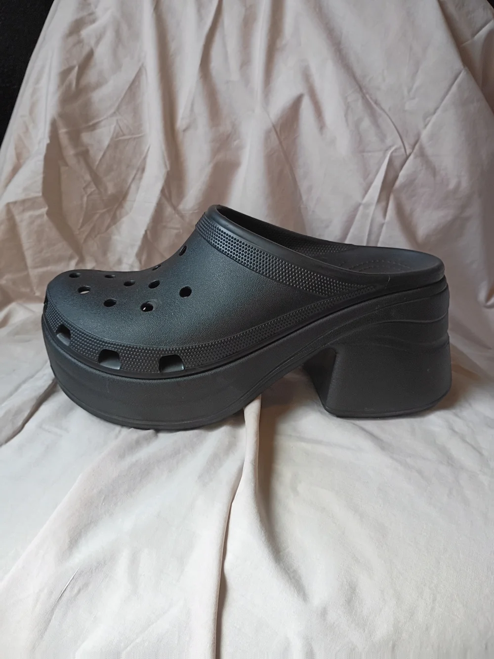 CROCS Black Platform Clog Heels